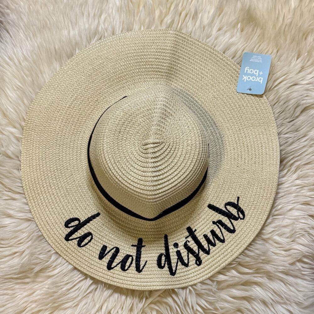 Brook + Bay Foldable Paper Straw Blend Embroidered “Do Not Disturb” Beach Hat
